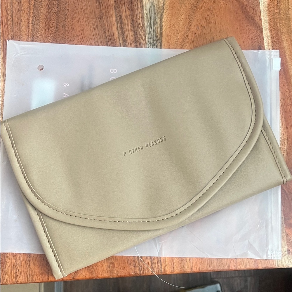 8 Other Reasons Travel Jewelry Holder